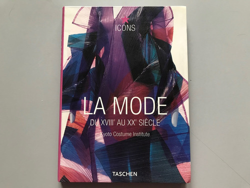 La Moda - Instituto De Vestuario De Kyoto - En Francés