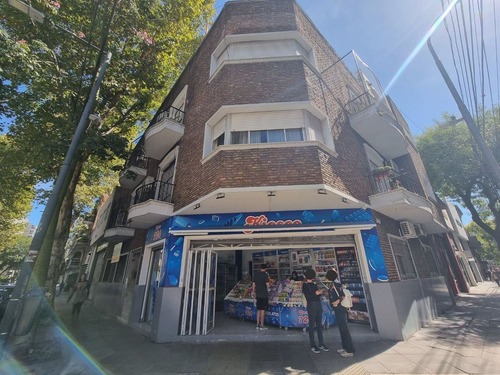 Local A La Calle Venta V Crespo Con Vivienda Renta