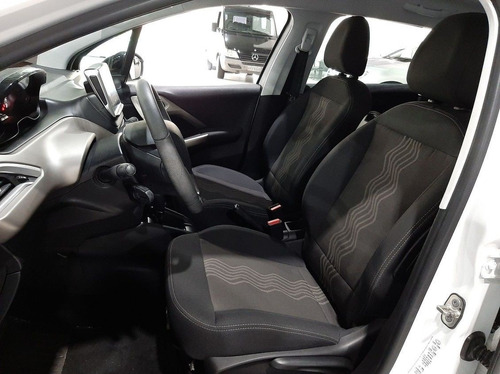 Peugeot 2008 1.6 16v Style