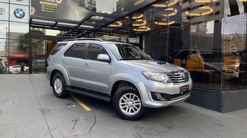 Toyota Hilux SW4 SRV D4-D 4x4 3.0 TDI Dies. Aut