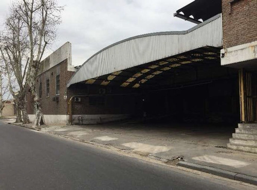 Planta Con Potencial Industrial Y Logístico En Venta | Perdriel 1869, Barracas, Caba | 15.975 M²