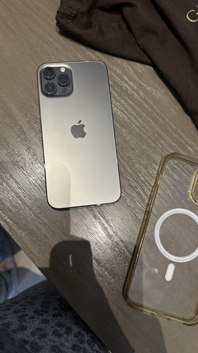 iPhone 12 Pro Max Como Nuevo 128 G 85% Batería (Usado)