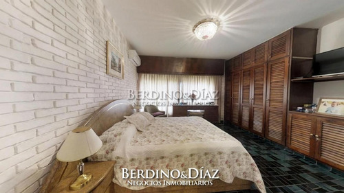 Casa - Playa Mansa- Ref: 344