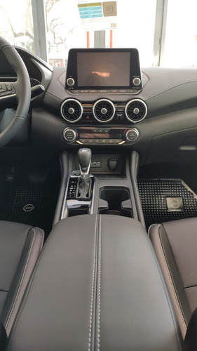 Imagen 5 de 25 de Nissan Sentra Exclusive 2.0 Cvt Juan Carlos