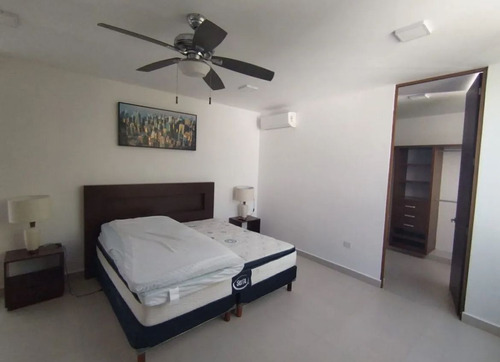 Casa En Renta En Temozon, Privada Tanaj