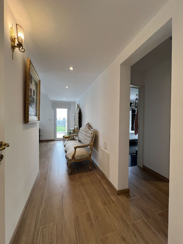 Casa En Venta En San Lucas, Canning, San Vicente