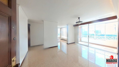 Apartamento En Arriendo En Medellín - Conquistadores