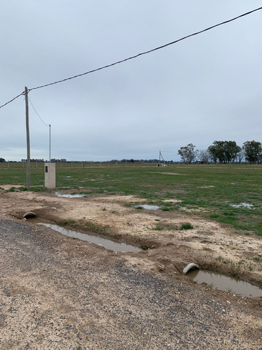 Lote En Arroyos De San Vicente Con Mejoras