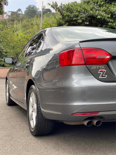 Volkswagen Jetta New Jetta 2.5