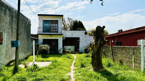 Venta De Casa Con Un Gran Terreno De 1000m2 A Pasos De Belloni En Manga