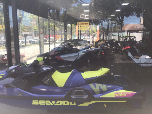 Seadoo- Jet Ski Wake Pro 230. 2020