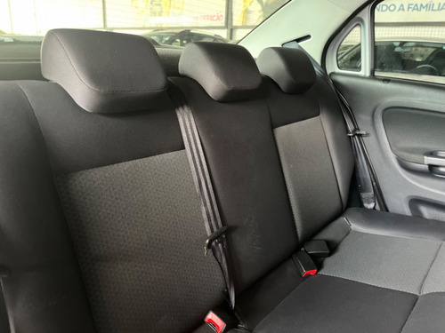 Volkswagen Voyage 1.0 Flex 12V 4p