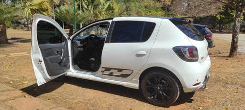 Imagem 4 de 8 de Renault Sandero 2017 2.0 Rs Flex 5p
