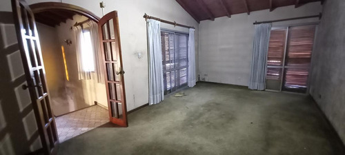 Imagen 14 de 14 de Laprida 140 - Casa 4 Ambientes Y Dependencias A Reciclar - Quilmes Oeste