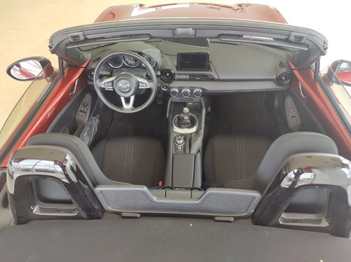 Imagen 8 de 10 de Mazda Mx-5 2020 2.0 Sport Mt