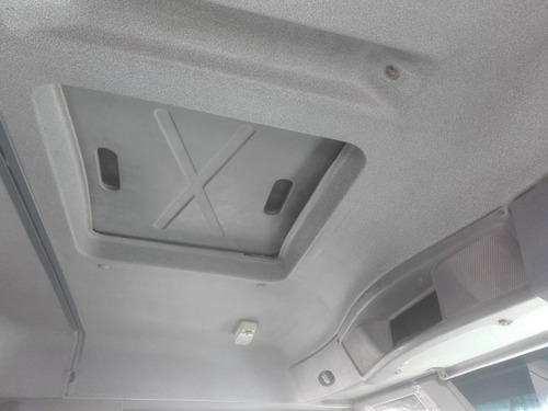 Imagen 11 de 17 de Mercedes Benz 1620 L Cabina Dormitorio Sin Tanque 2002