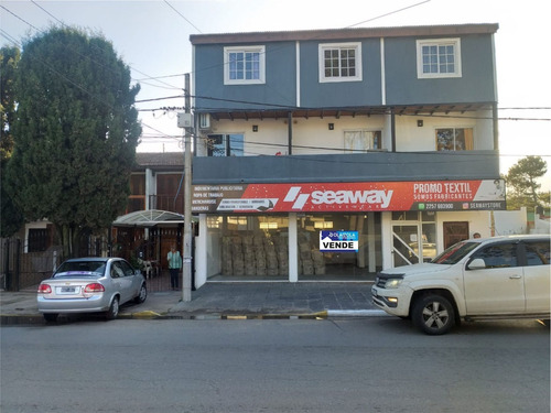Local Comercial Sobre Avenida Tucuman A Una Cuadra De Avenida San Bernardo