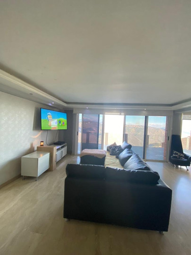 Imagen 7 de 23 de Townhouse En Urbanización Loma Linda El Hatillo Caracas