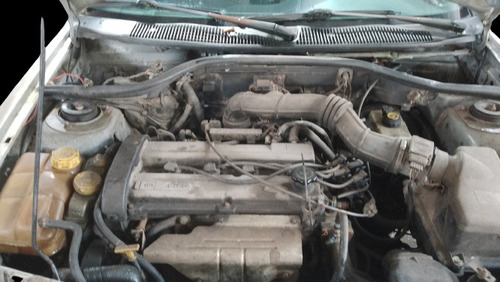 Imagem 4 de 10 de Sucata Escort Zetec 2000 1.8 16v