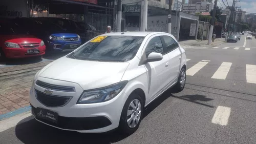 Carros e Caminhonetes Chevrolet Onix Branco