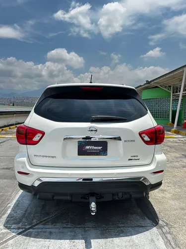 Nissan Pathfinder 3.5 R52 Exclusive