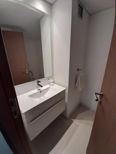 Imagen 21 de 25 de En Venta O Alquiler Apartamento Look Brava Punta