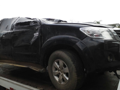 Imagem 3 de 8 de Sucata Hilux 3.0 4x4 2013 Vendo Peças Cambio Modulo Airbag