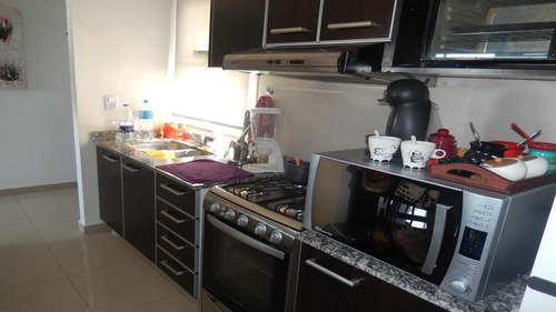 Imagen 2 de 11 de Excelente Departamento Dos Ambientes Con Cochera! Rapida Salida A Autopista!
