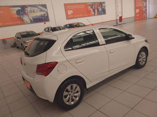 Imagem 7 de 9 de Chevrolet Onix 1.0 Mpfi Lt 8v Flex 4p Manual