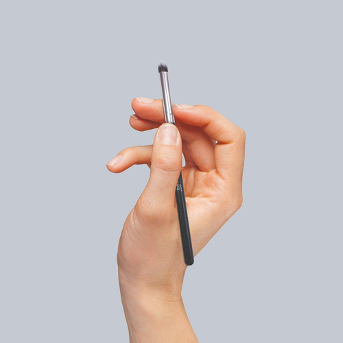 Imagen 2 de 7 de Brocha Para Maquillaje Sombra Ojos Pencil Brush 1 Pz