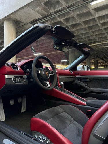 Porsche 718 Spyder