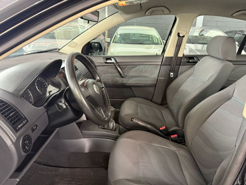 Volkswagen Polo Sedan Sedan 1.6 Mi Total Flex 8V 4p