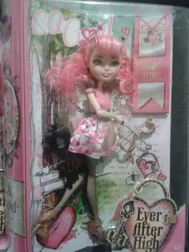 Boneca Ever After High - Rebels Cupid