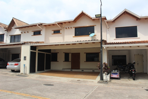 Imagen 18 de 19 de Casa En Pueblo Nuevo, San Cristobal