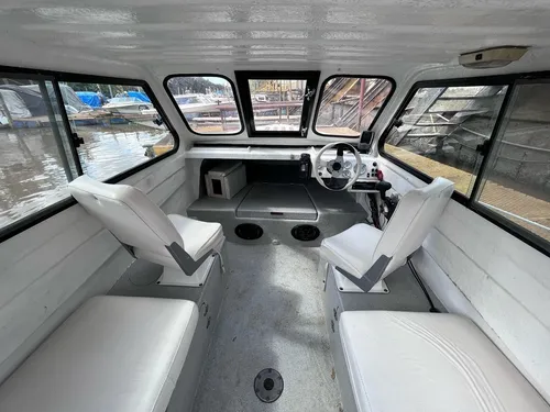 Aramendi Tracker Cabinado 620 Mercury 90 Hp 4 Tiempos
