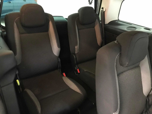 Imagen 8 de 14 de Peugeot Partner Tepee 2019 1.6 Outdoor 7 Pas. Mt