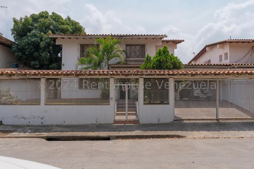 Casa En Venta. Colinas De Vista Alegre. Kr24-17100. Katia Rosero M.