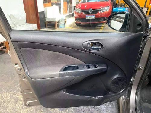 Toyota Etios 1.5 Xls