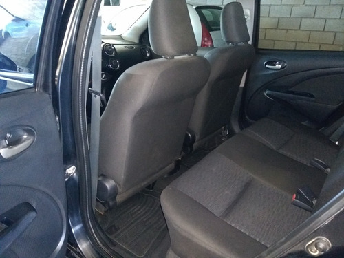 Imagen 8 de 13 de Toyota Etios 2014 1.5 Xls