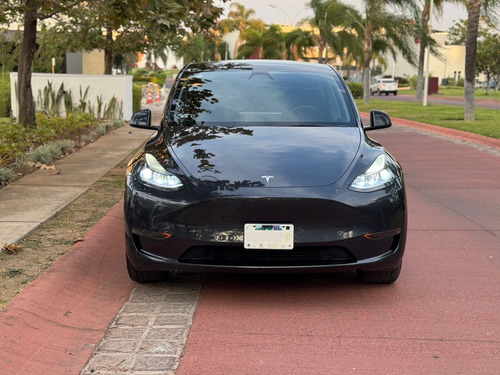 Tesla MODEL Y 0.0 Rwd