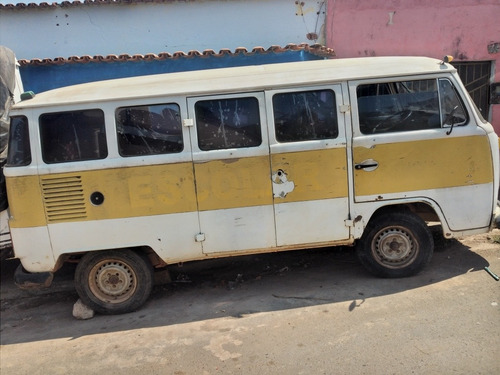 Imagem 3 de 4 de Kombi A Ver Com O Vendedor