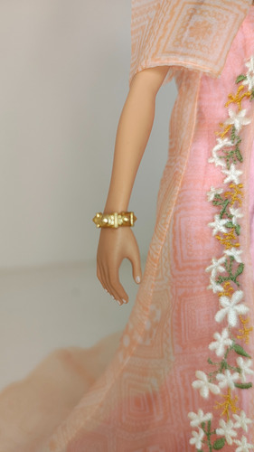 Barbie Muñeca Mutya Filipina Global Glamour. Gold Label (Usado)