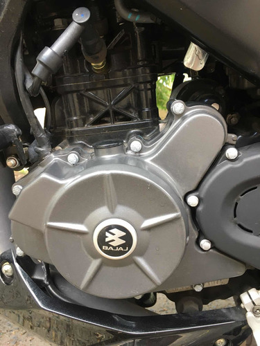 Bajaj Rouser 200