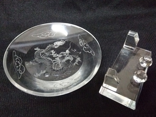 Dragão De Vidro 3d Gravado A Laser C/base 15cm Diâmetro Novo