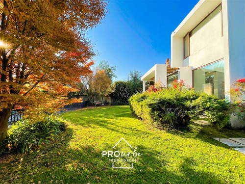 Condominio Los Bosques, Casa En Venta De 4 Dorm. En Colina