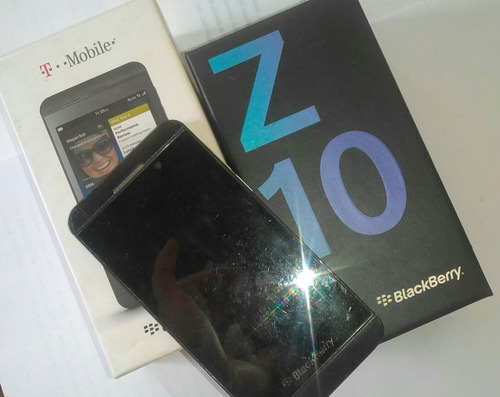 Imagen 1 de 1 de Cajas De Blackberry Z10 Blanca Y Negra 5