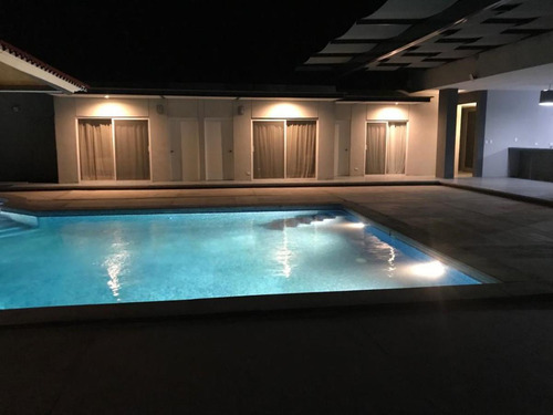 Quinta En Venta En Hacienda Los Olivos