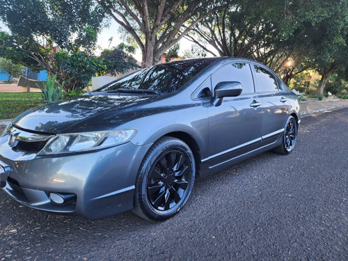 Honda Civic 1.8 Lxl Flex 4p