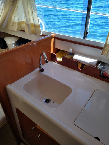 Imagen 9 de 12 de Crucero Barca 700 Año 2008 Volvo Penta 190 Hp 400 Hs