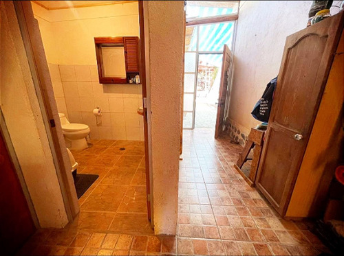 Casa En Venta De 4 Dorm. En Vicuña